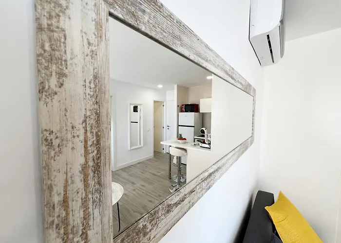 Frente Mar, Playa De Americas Appartement *